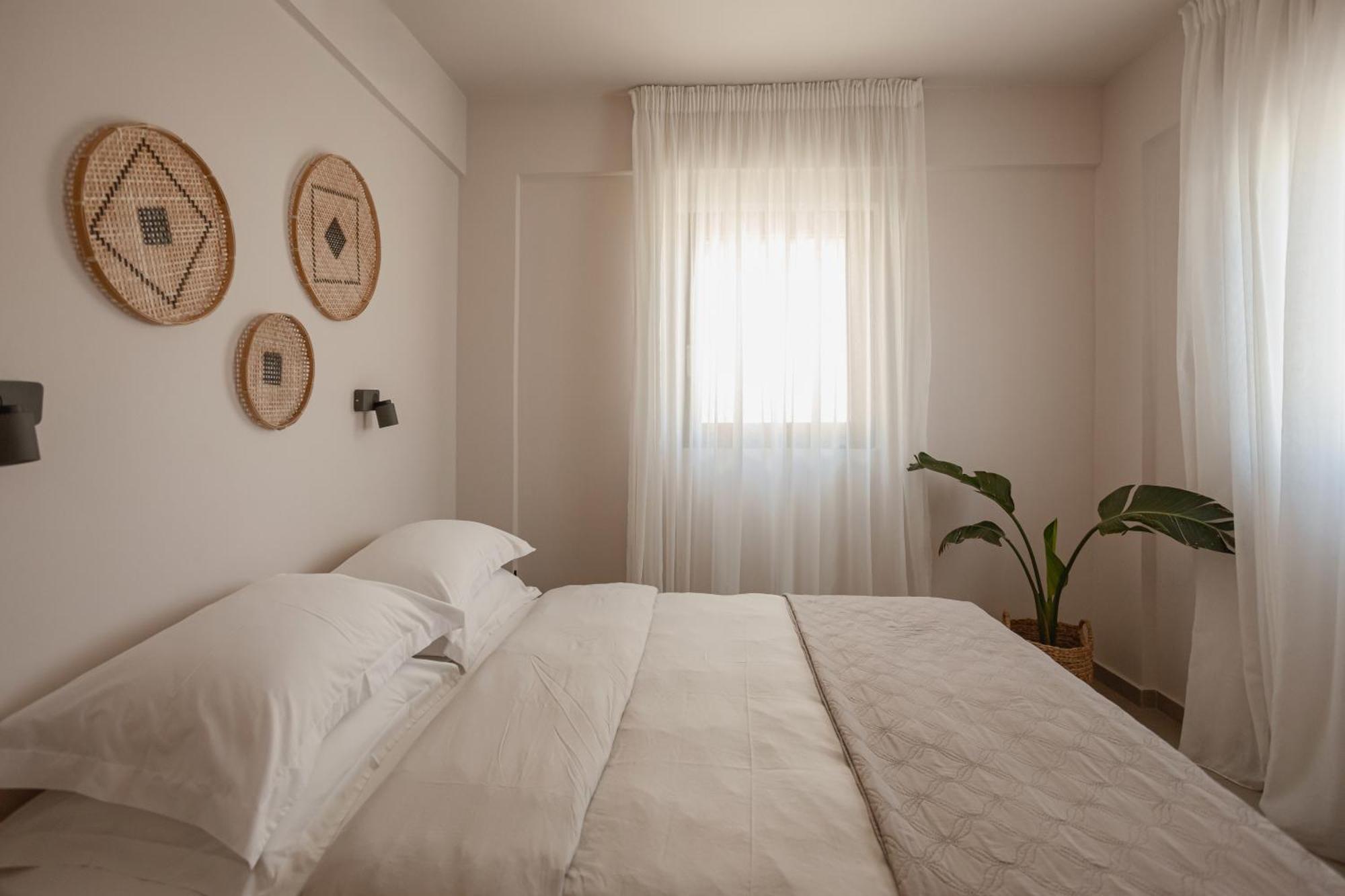 Amal Kythnos Suites Exterior foto