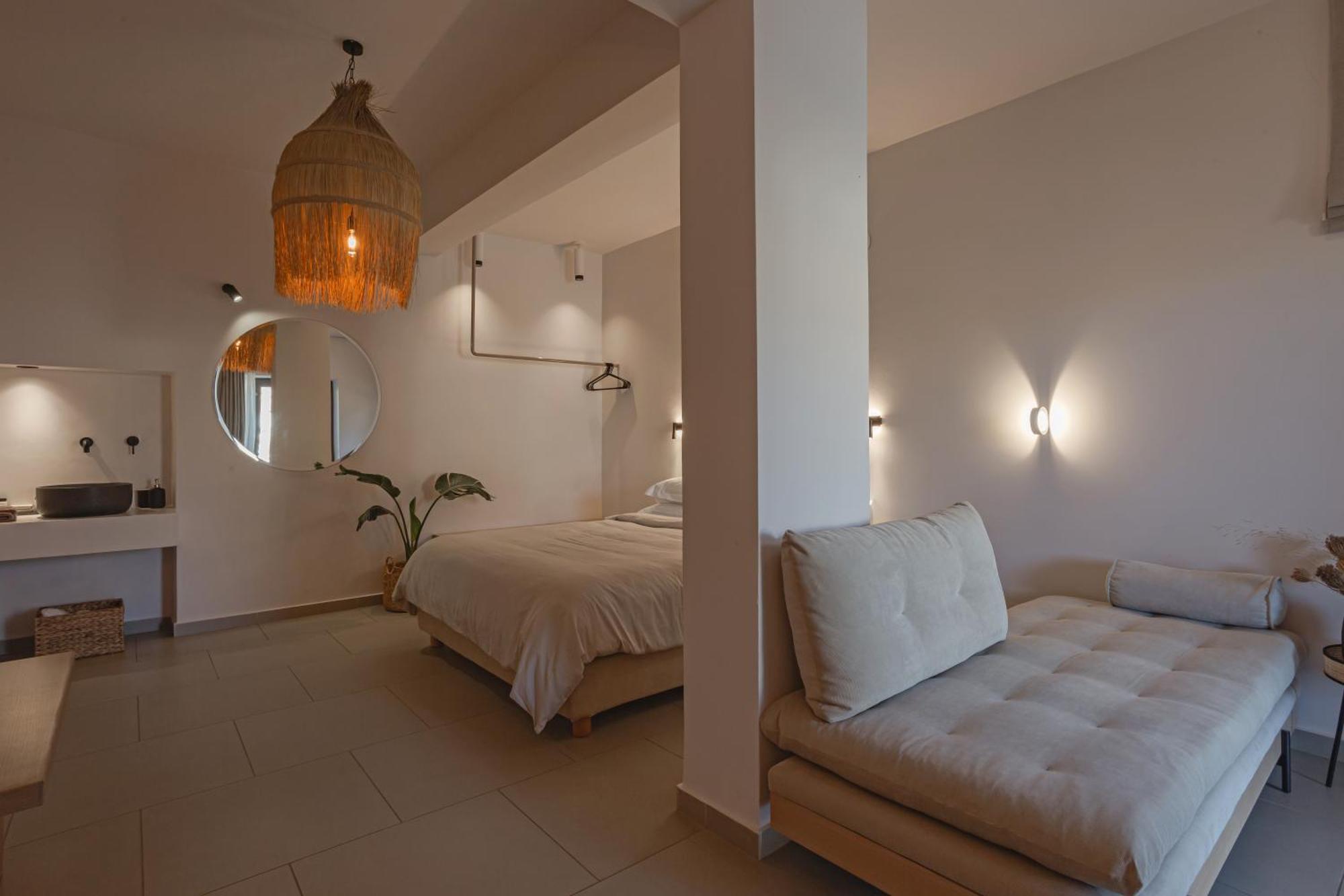 Amal Kythnos Suites Exterior foto