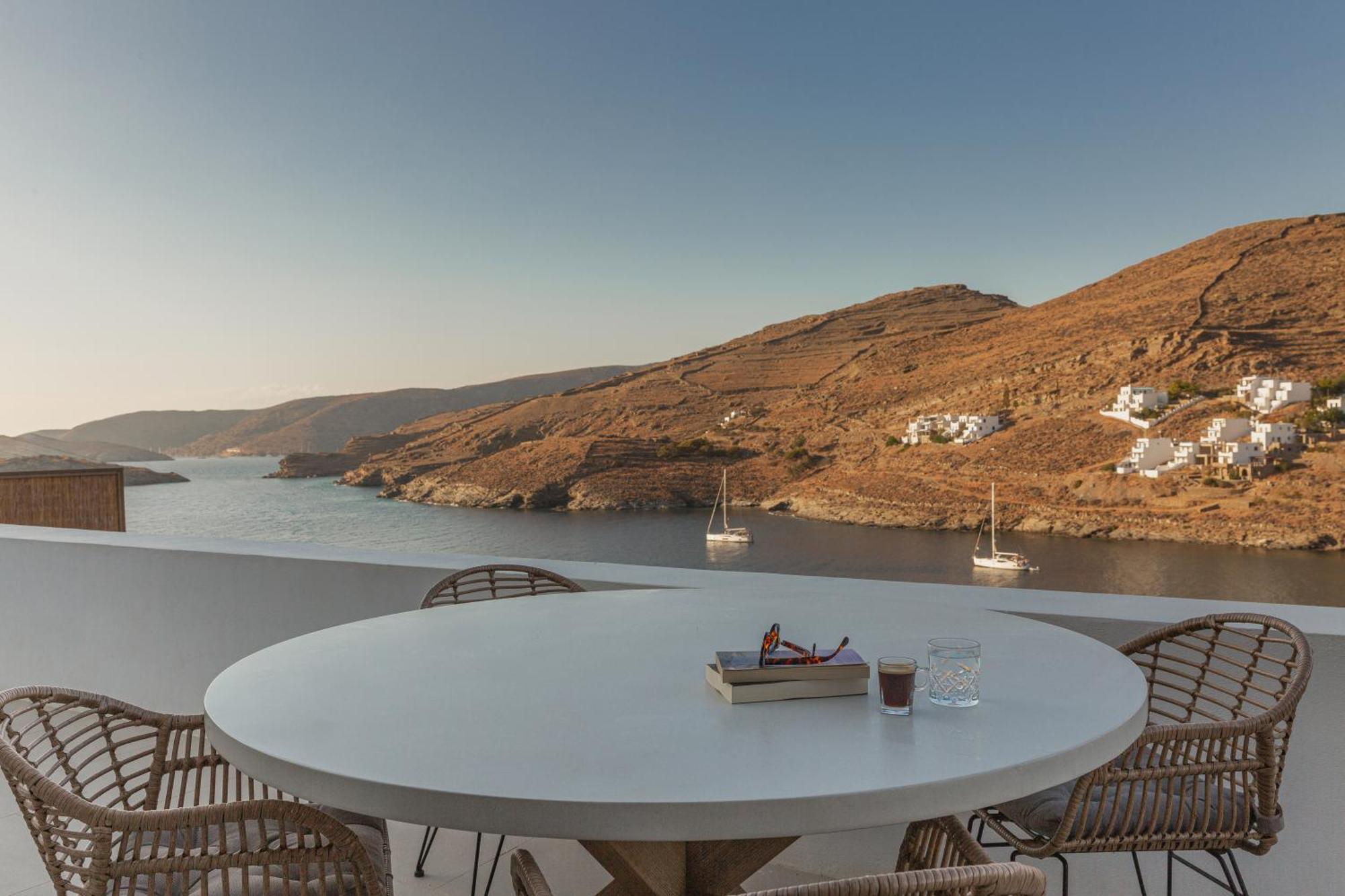 Amal Kythnos Suites Exterior foto