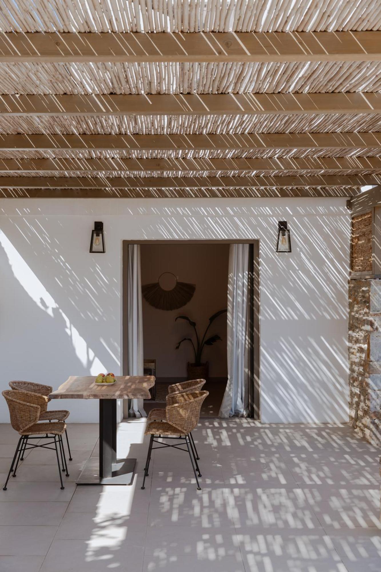 Amal Kythnos Suites Exterior foto