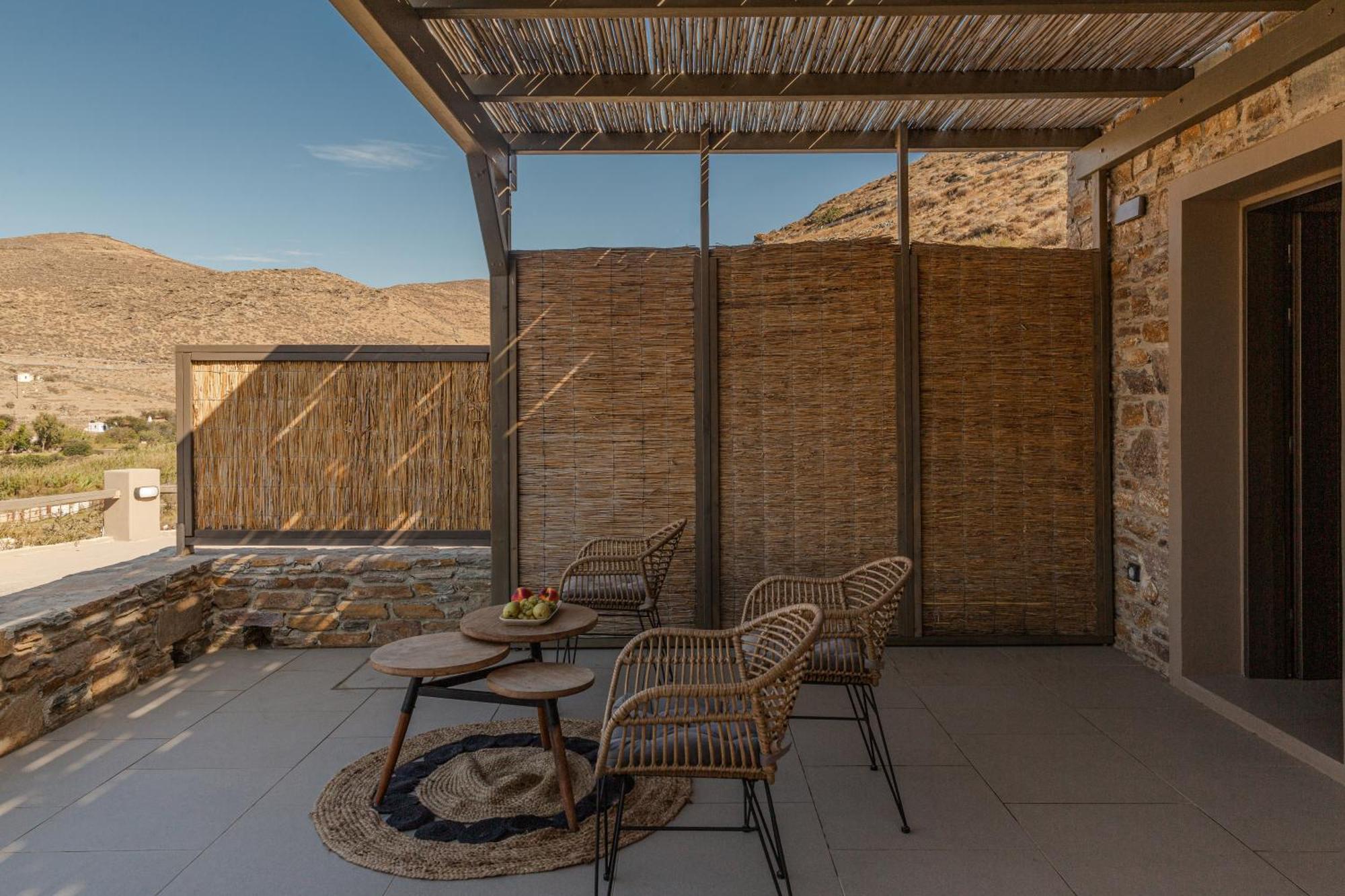 Amal Kythnos Suites Exterior foto