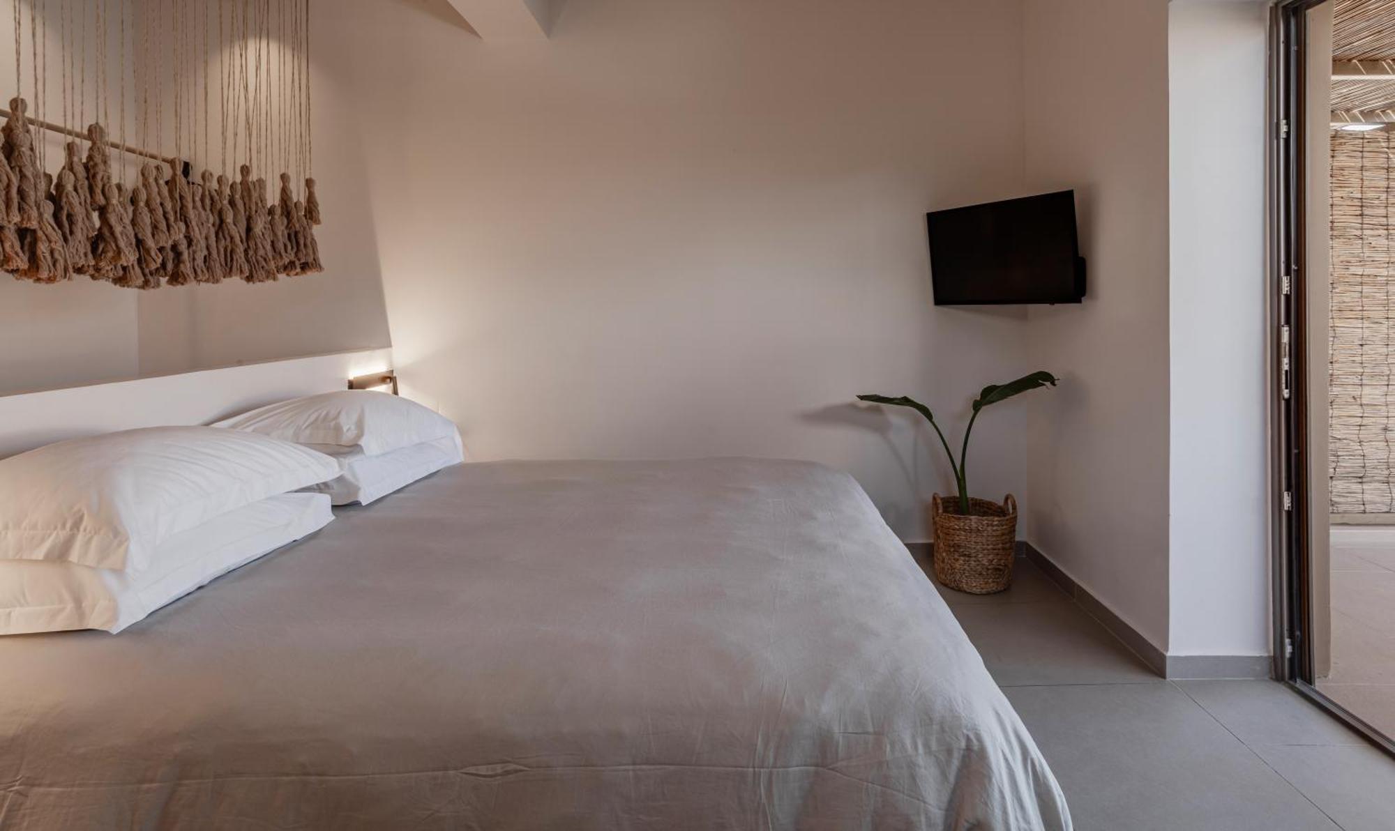 Amal Kythnos Suites Exterior foto